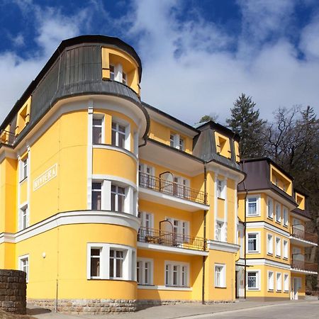 Riviera Otel Luhačovice Dış mekan fotoğraf