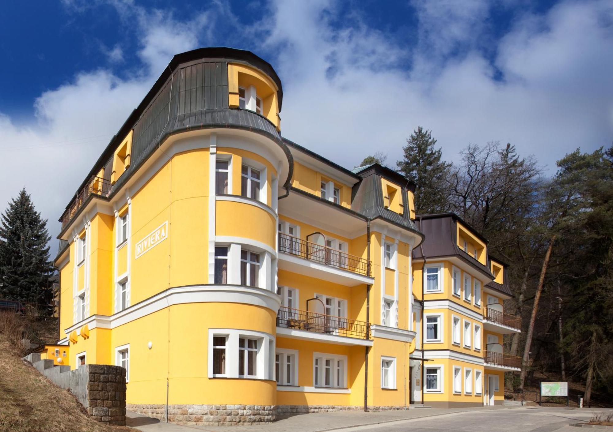 Riviera Otel Luhačovice Dış mekan fotoğraf